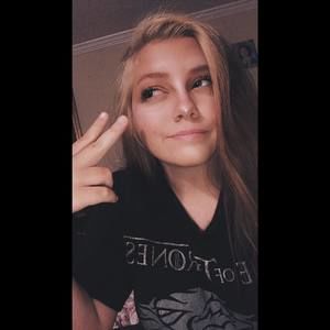 Meet your Posher, Nikki